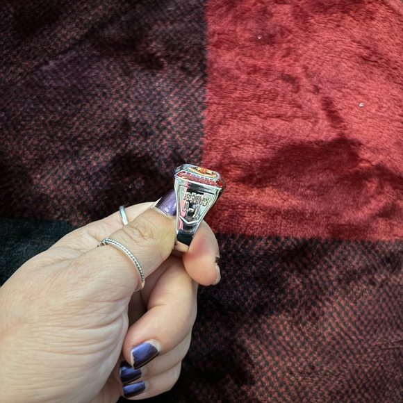 Philadelphia Phillies MLB Championship Ring - Picture 3 of 3